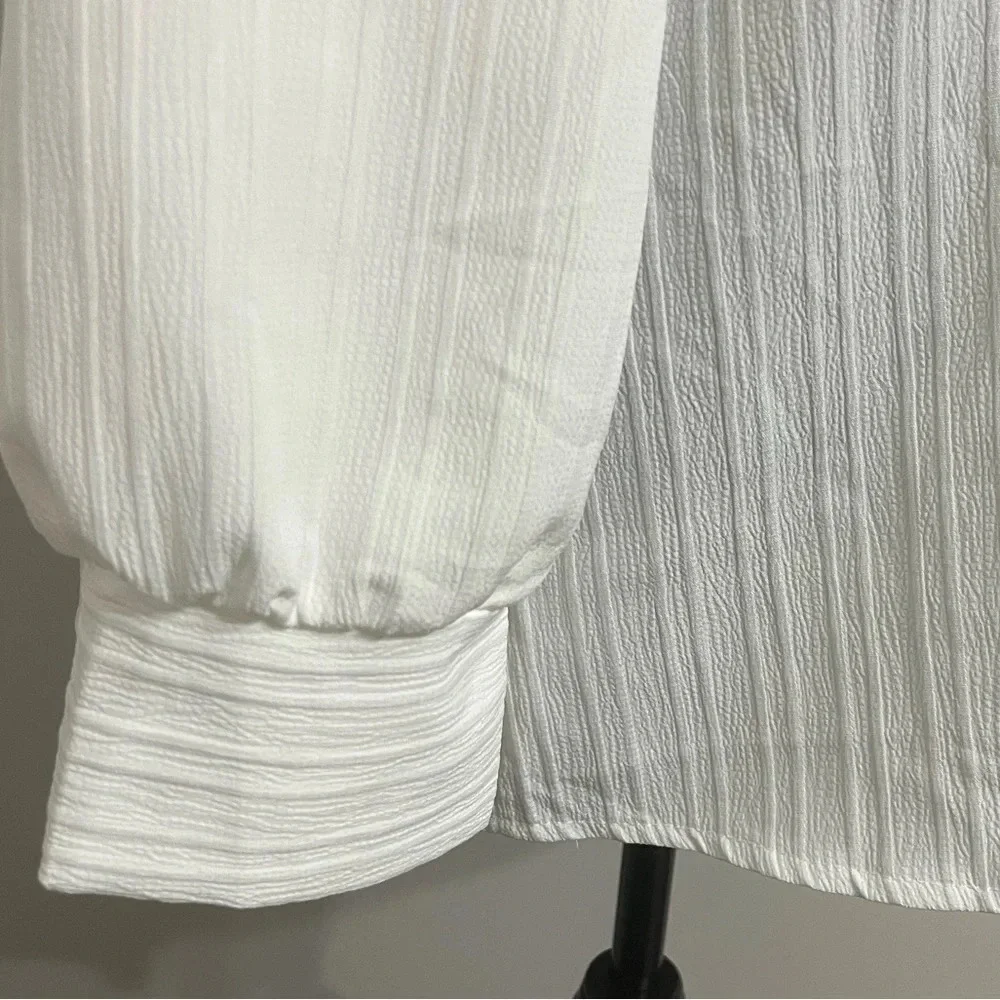 NWOT White V-Neck Lace trim, long sleeve cuff wrists blouse tunic 1XL new - Picture 3 of 8